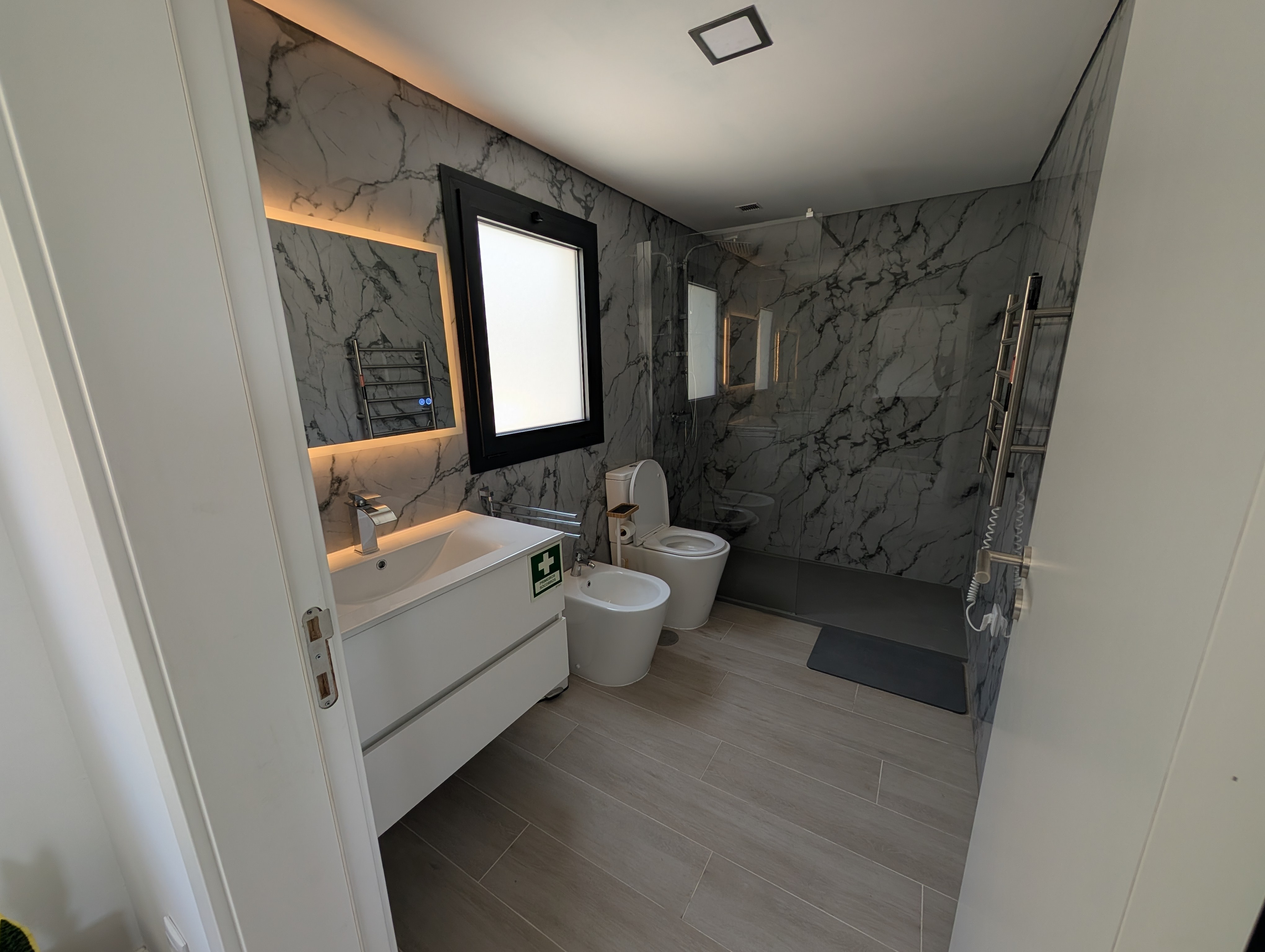 Casa de banho do alojamento em Fafe