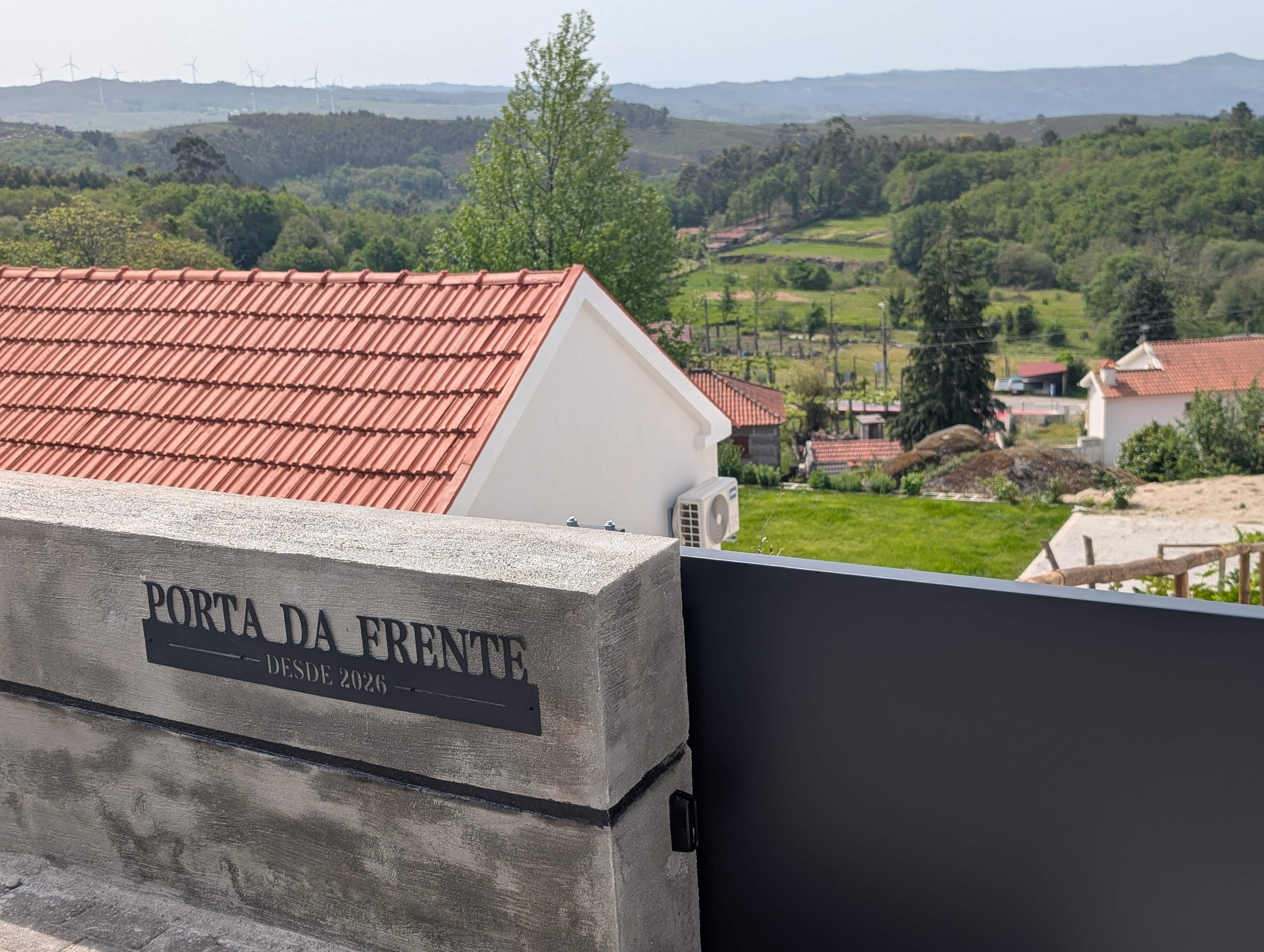 Entrada do alojamento em Fafe