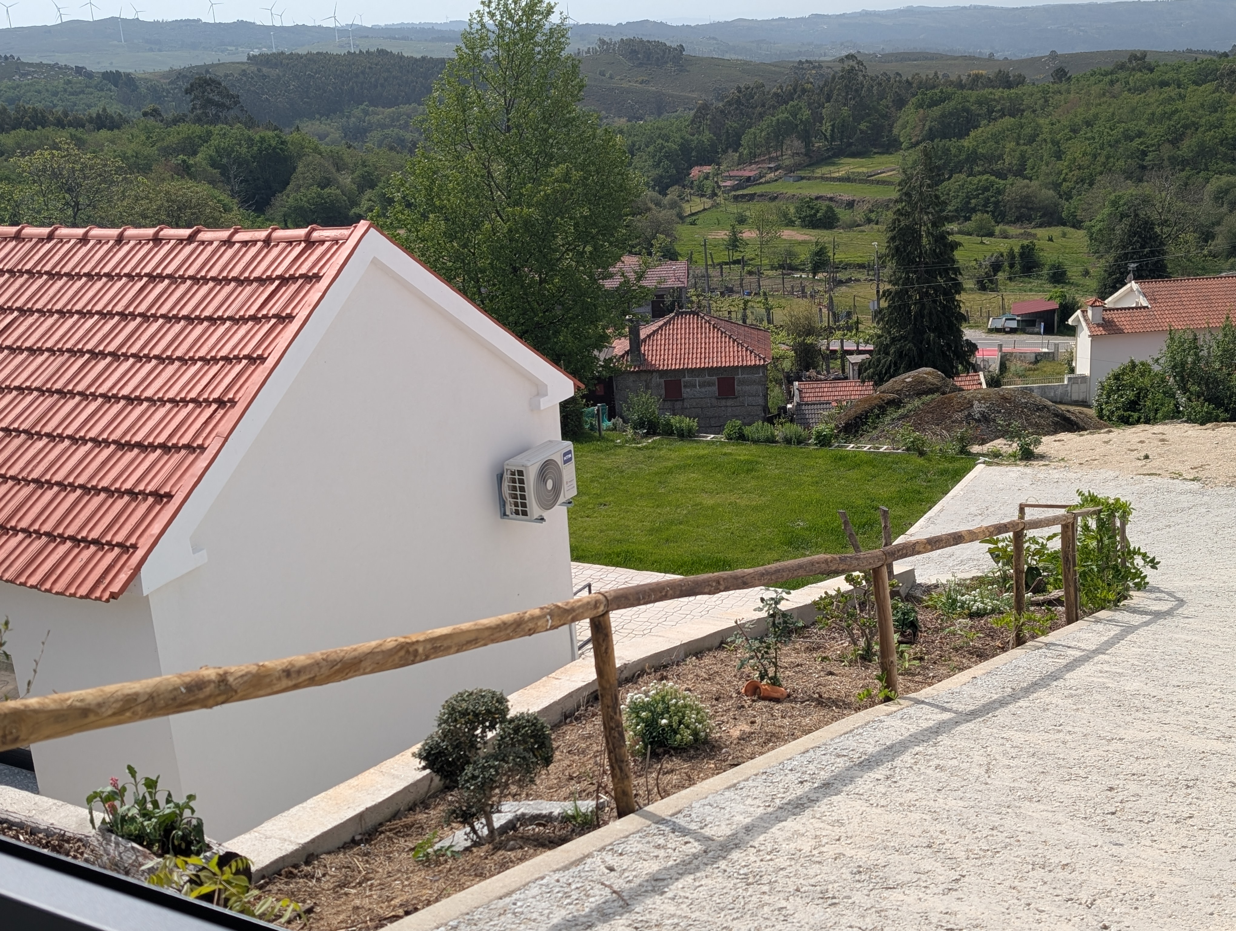 Zona exterior da casa com privacidade