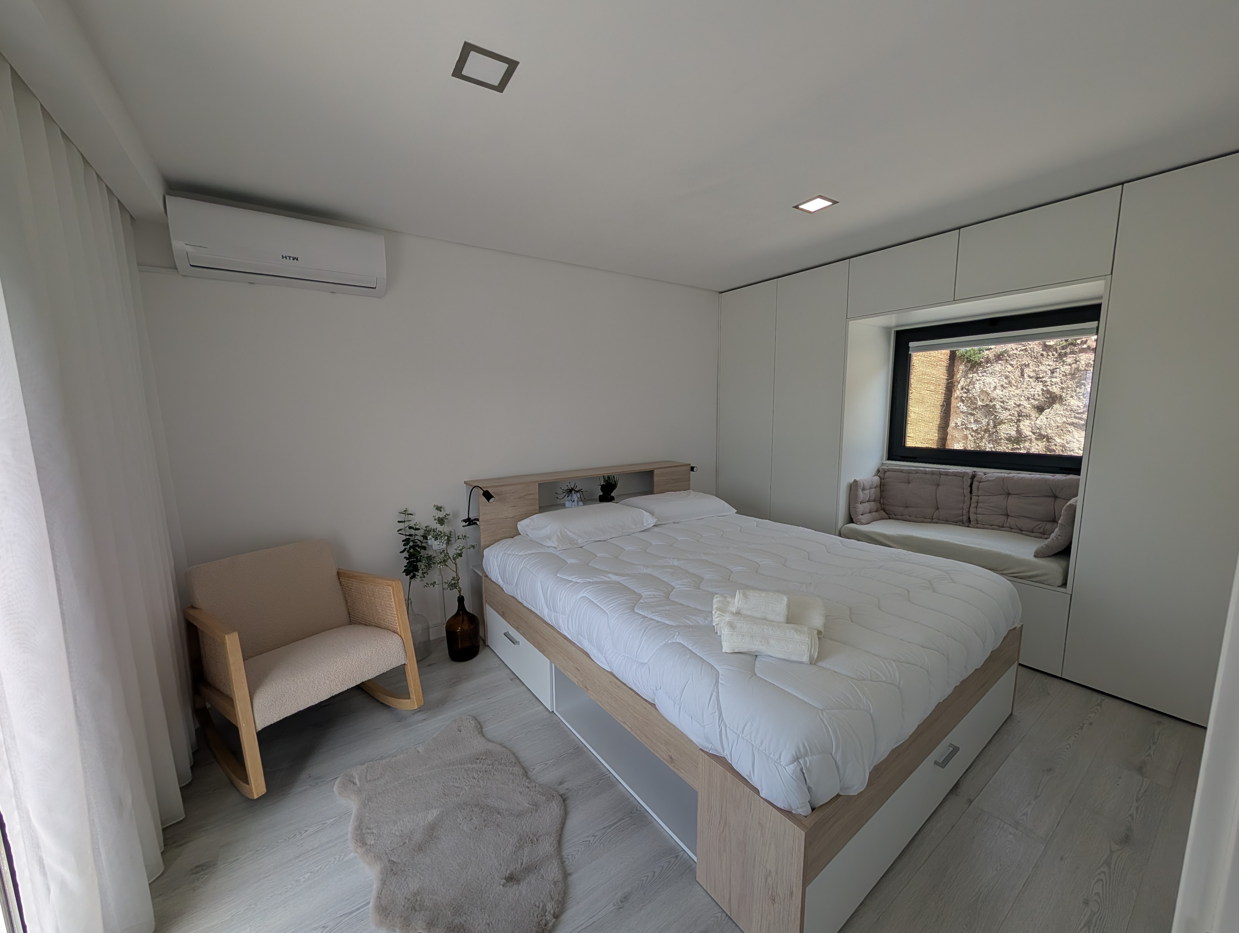 Detalhe do quarto da Casa Porta da Frente